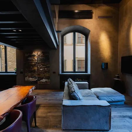 Strozzi Luxury View, Re Collection