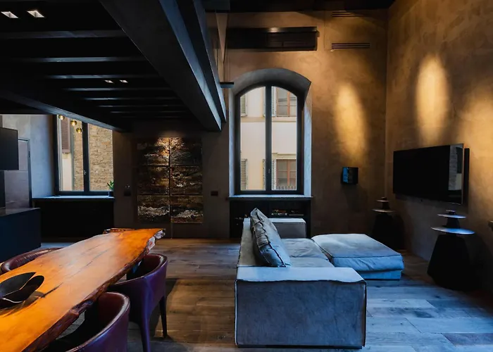 Strozzi Luxury View, Re Collection